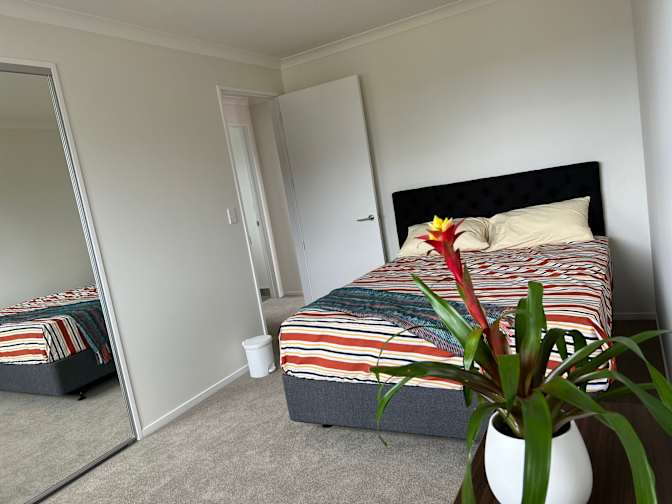 Ashish Amin's room