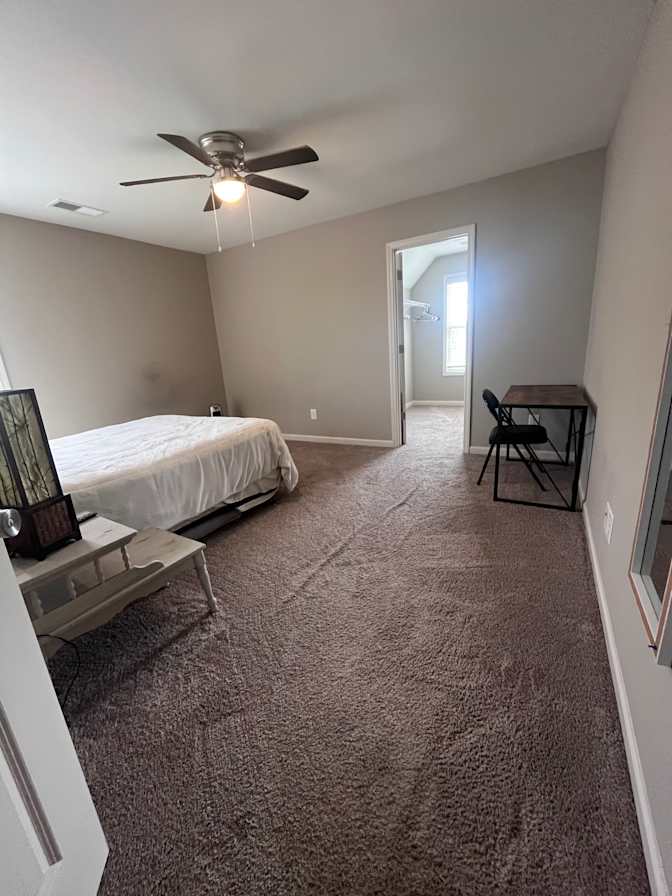 Lisete S's room