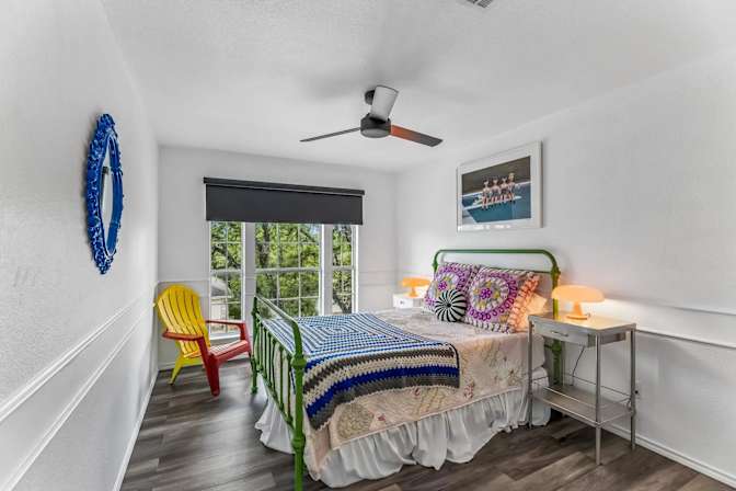 Elanor's room