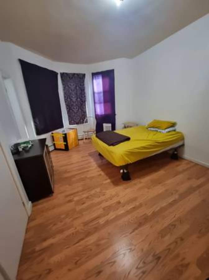 Shirley's room