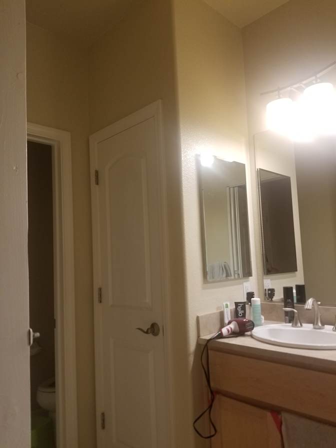 Johnny Nguyen's room