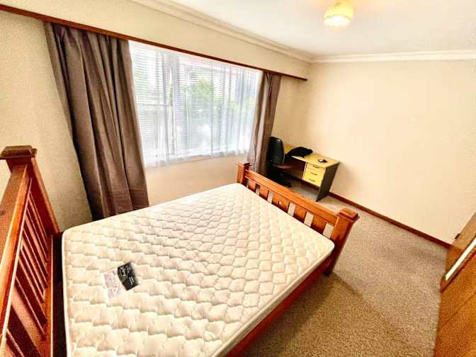 paul's room