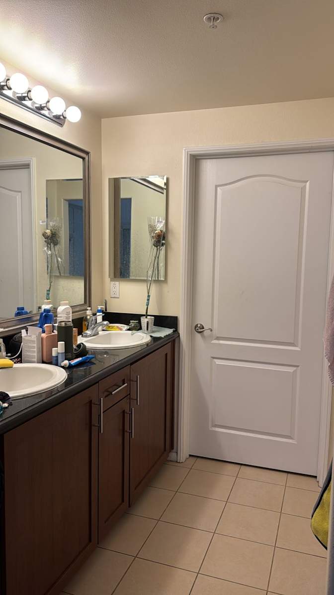 Akarsha Jain's room