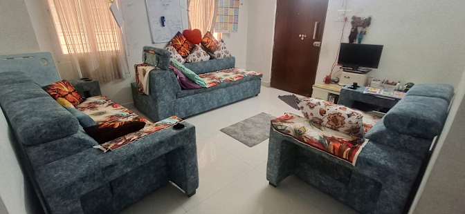 Ravi's room