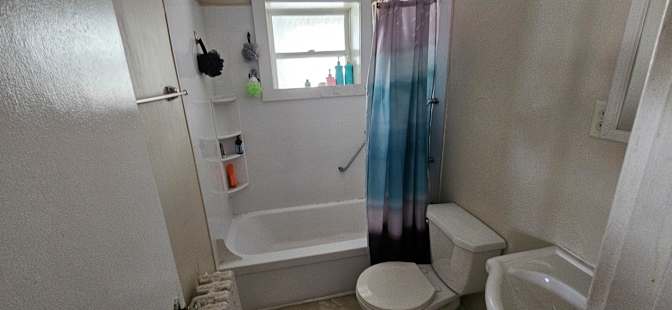 Jules's room