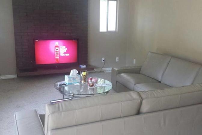 Raymond Liang's room
