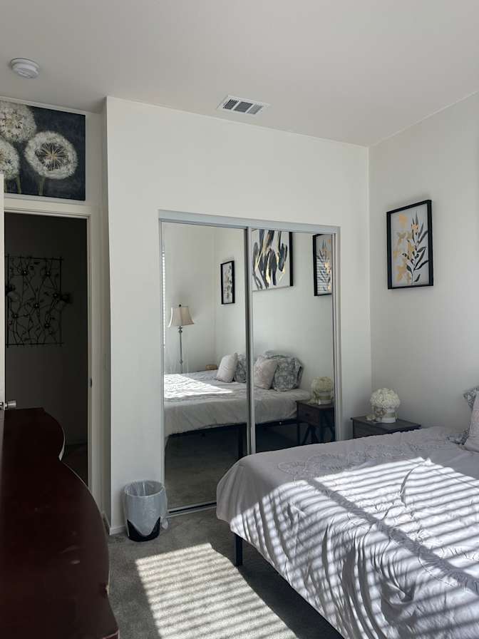 Dulce's room