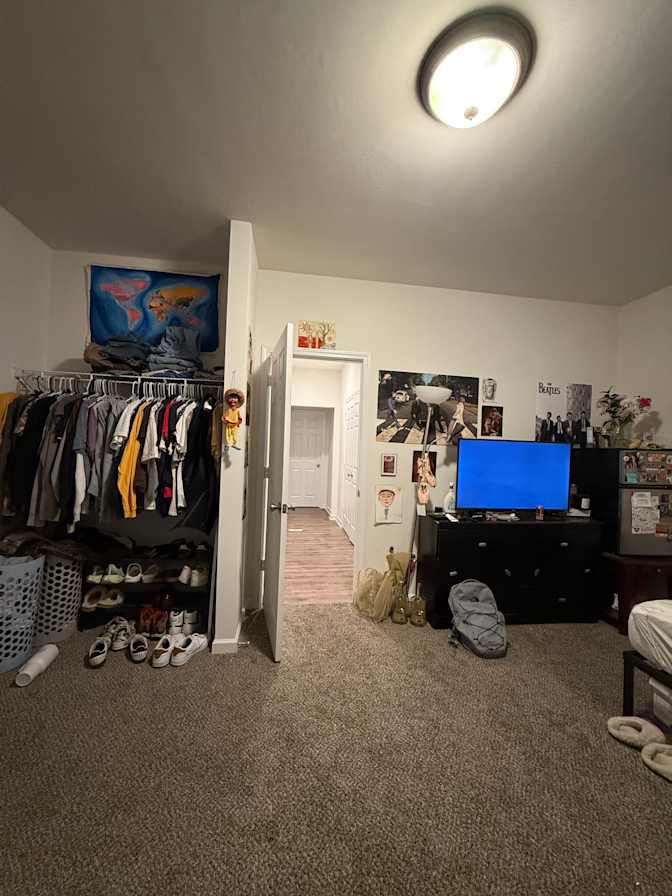 Kelsea's room