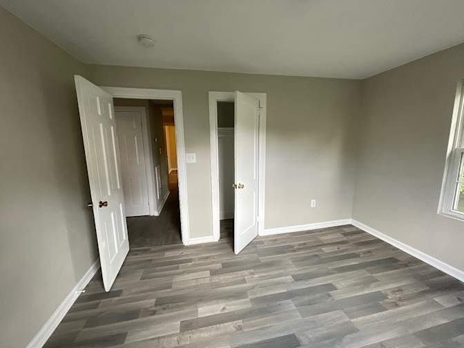 Alcove Rooms's room