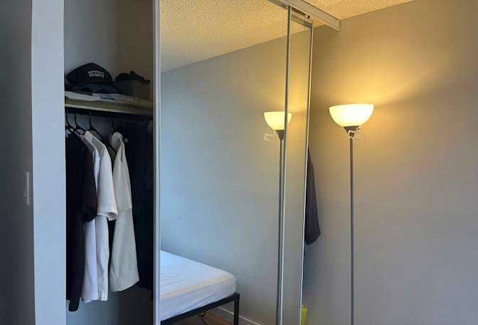 Arash Kardanpour's room