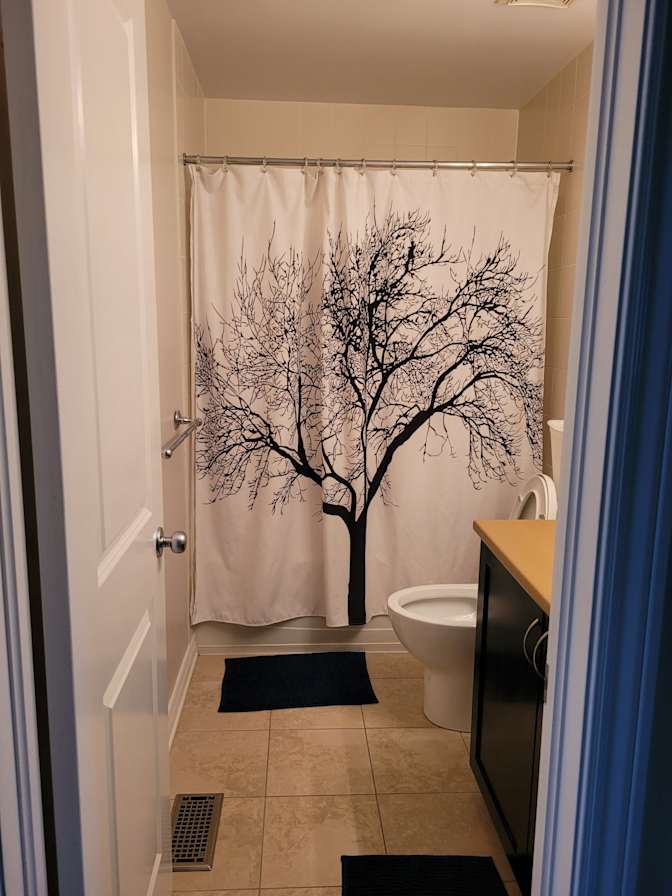 Lyanne Pinto's room