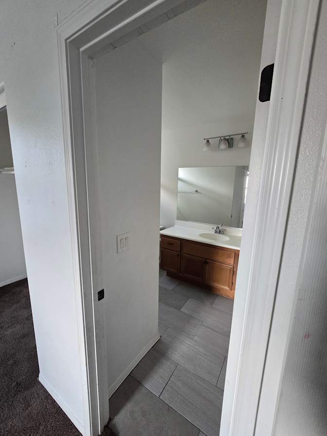 Oscar's room