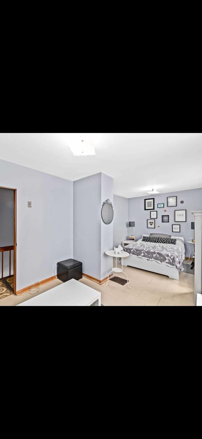 Mar's room