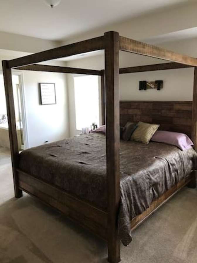 Alcove Rooms's room