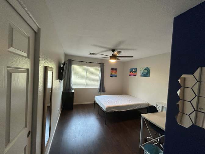PadSplit's room