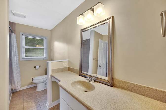 lifedoorrentals's room