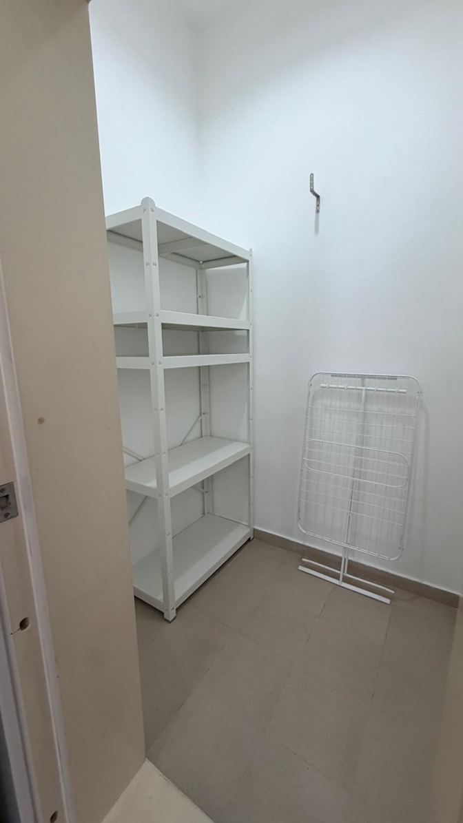 MLVH's room