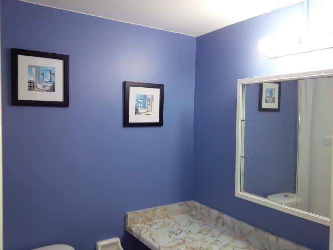 Frank Mint's room