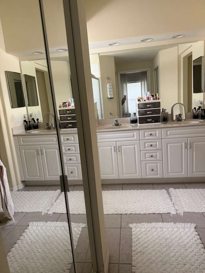 Mag's room