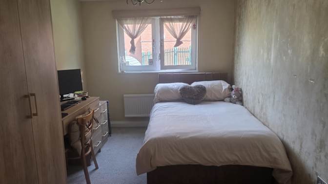 Shelly's room