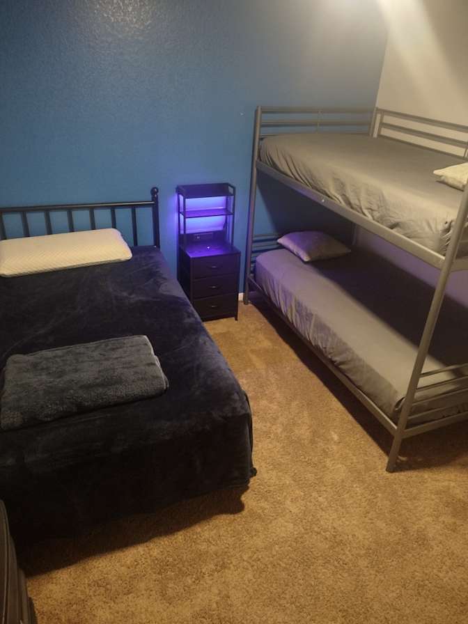 Lynn's room