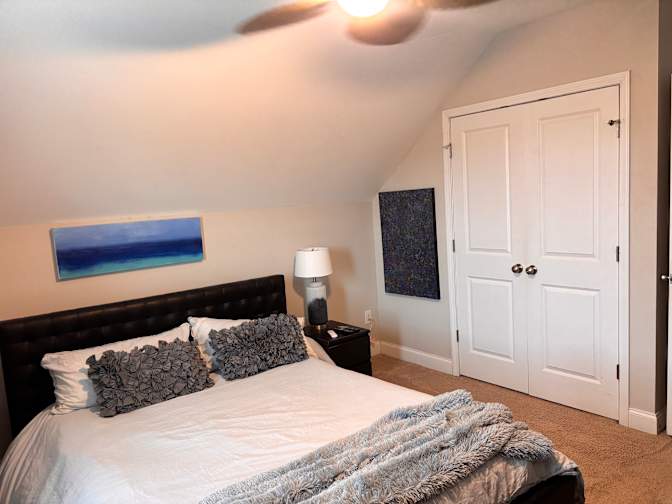 Donna's room