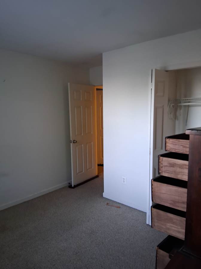 Elizar's room