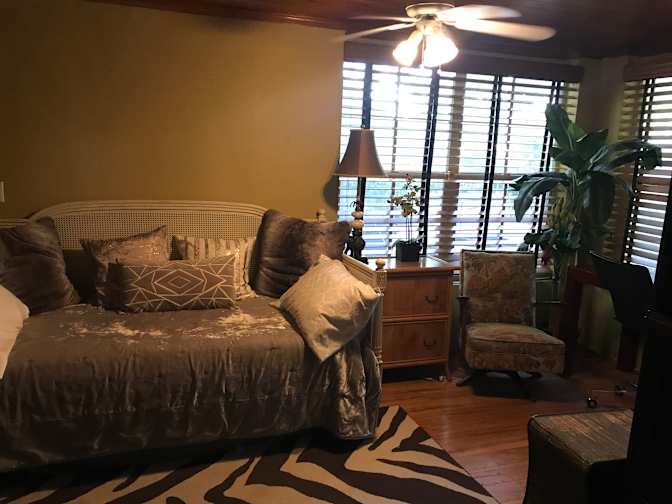 Rachelle's room