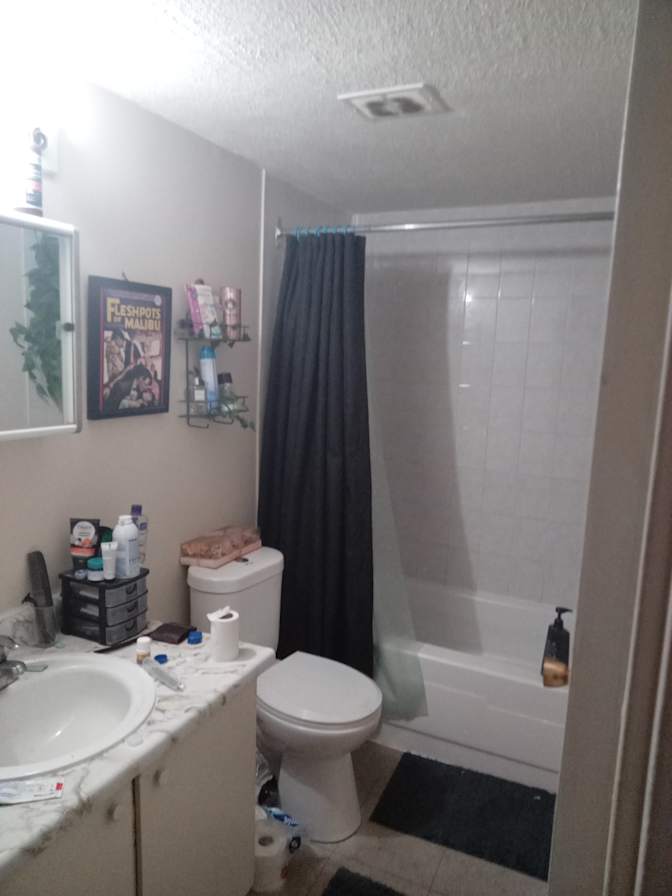 Sandy's room