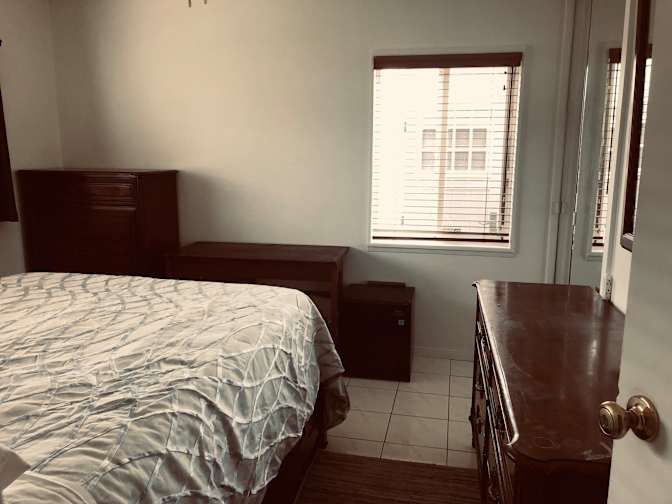 Jen's room