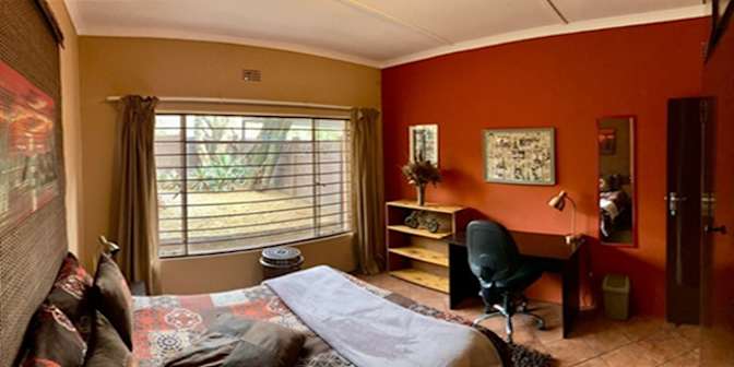 Jos Milne's room