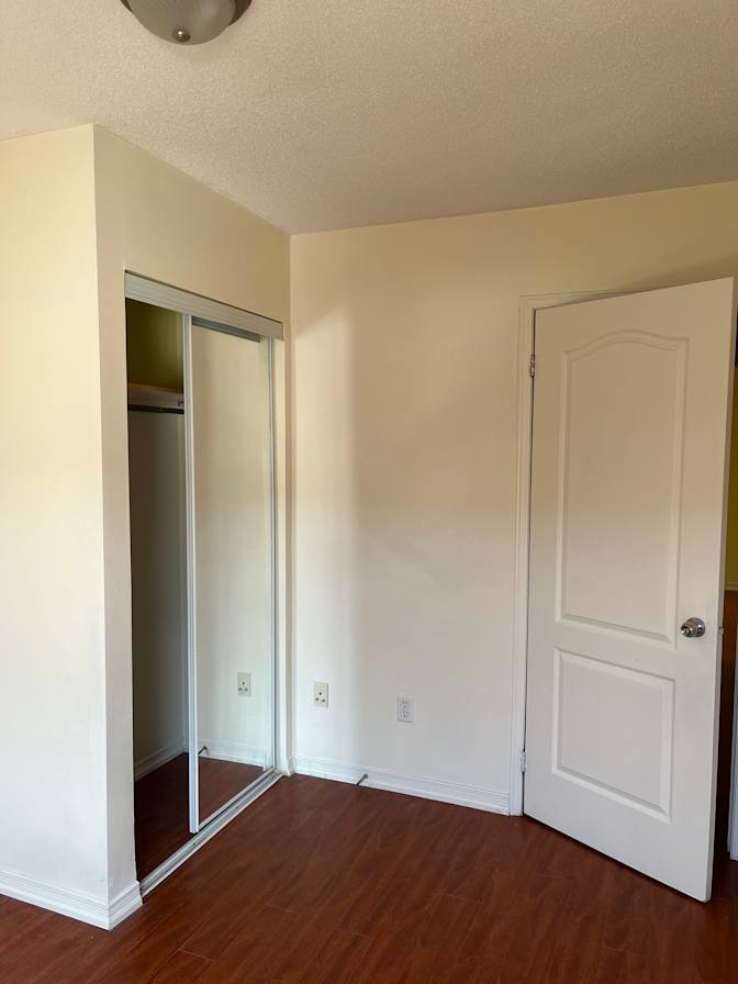 Henry Nguyen's room