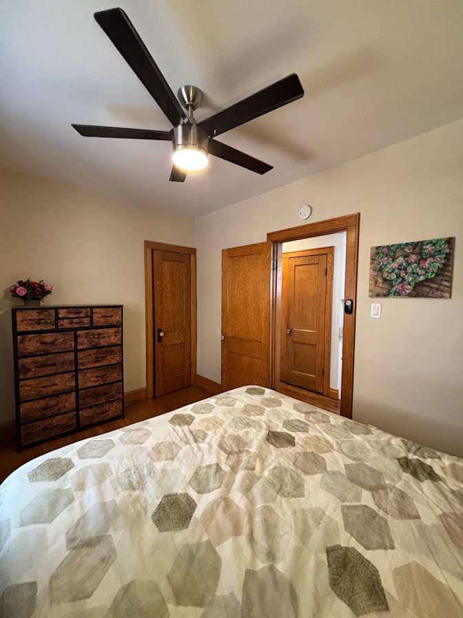 Evelyn's room