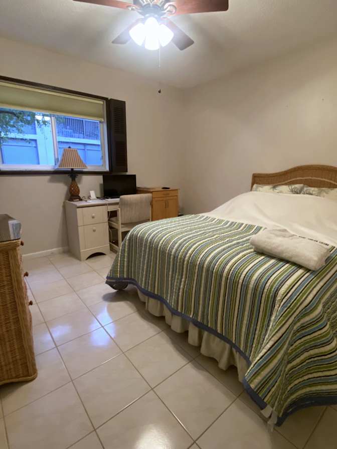 David Henriquez's room