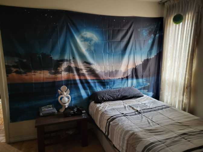 Eddy's room