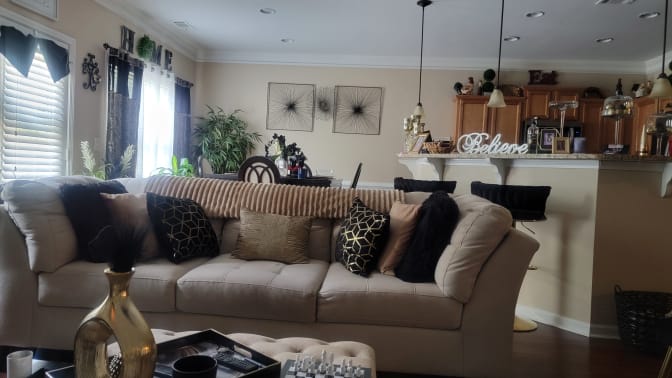 Stephanie's room