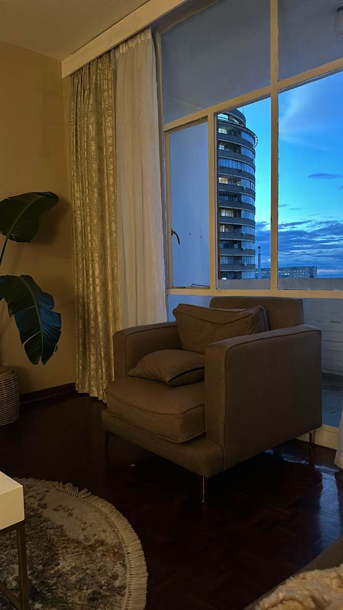 Melo's room