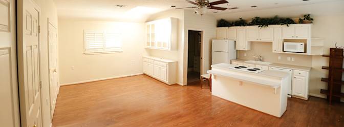 Luis's room