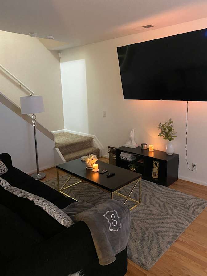 Shemeza's room