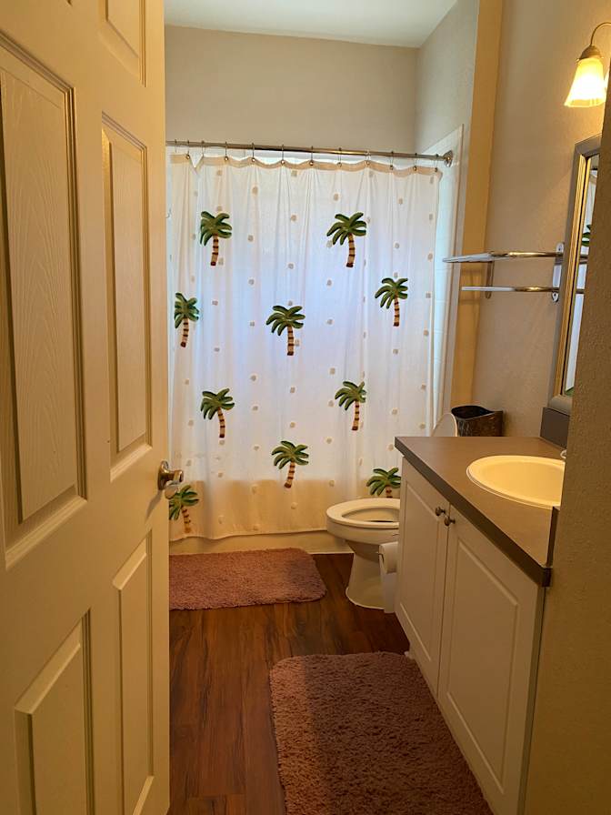 Jen's room
