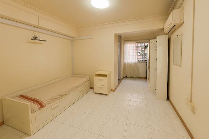 aiswarya's room