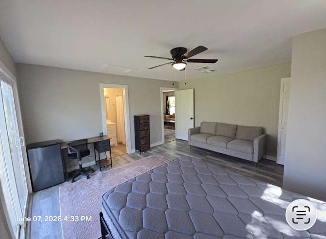 PadSplit's room