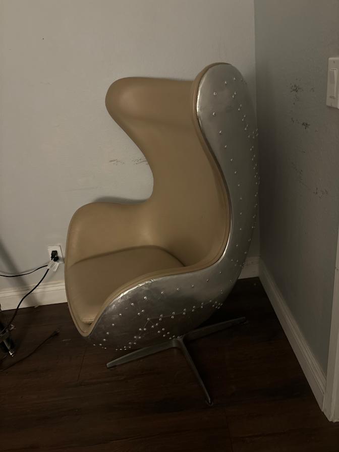 Jude's room