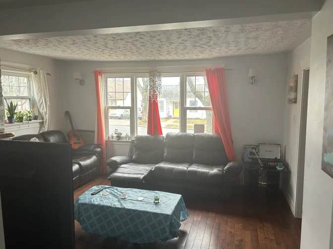 Beshoy's room