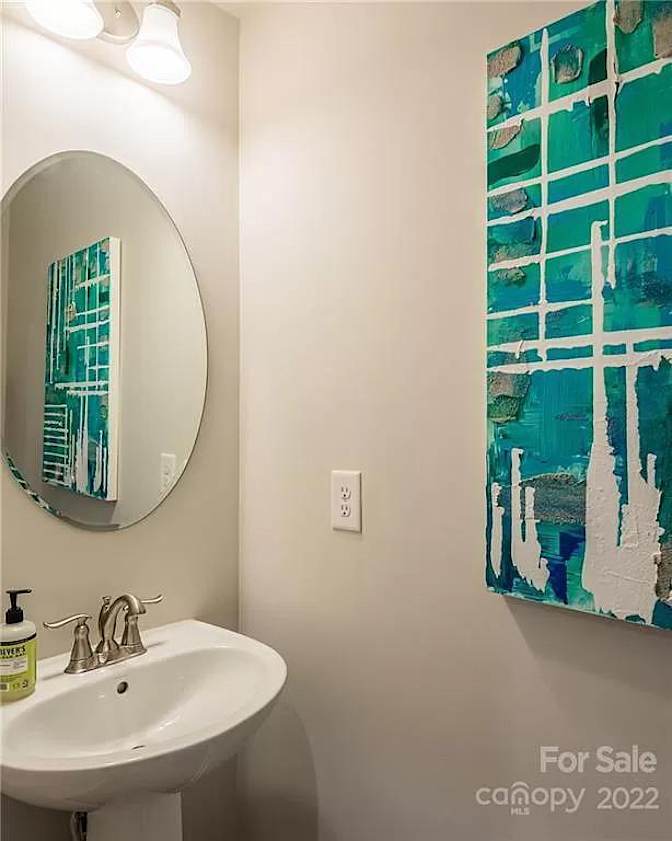 Alcove Rooms's room