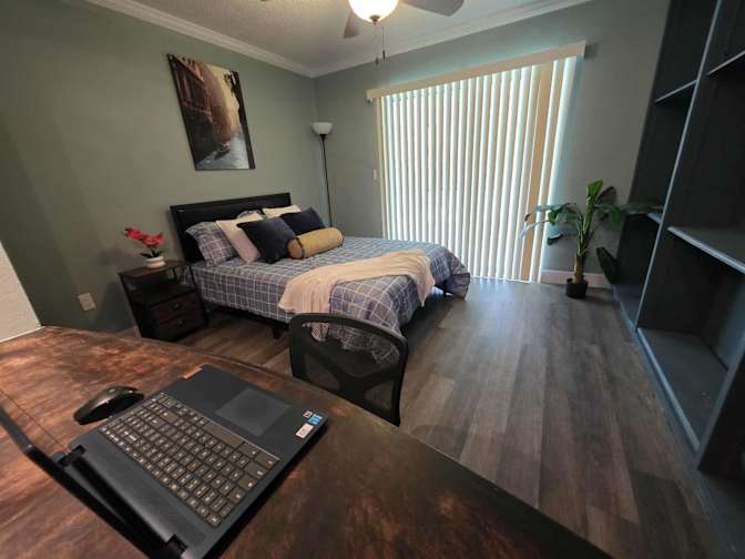 PadSplit's room