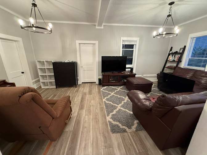 Otoniel's room