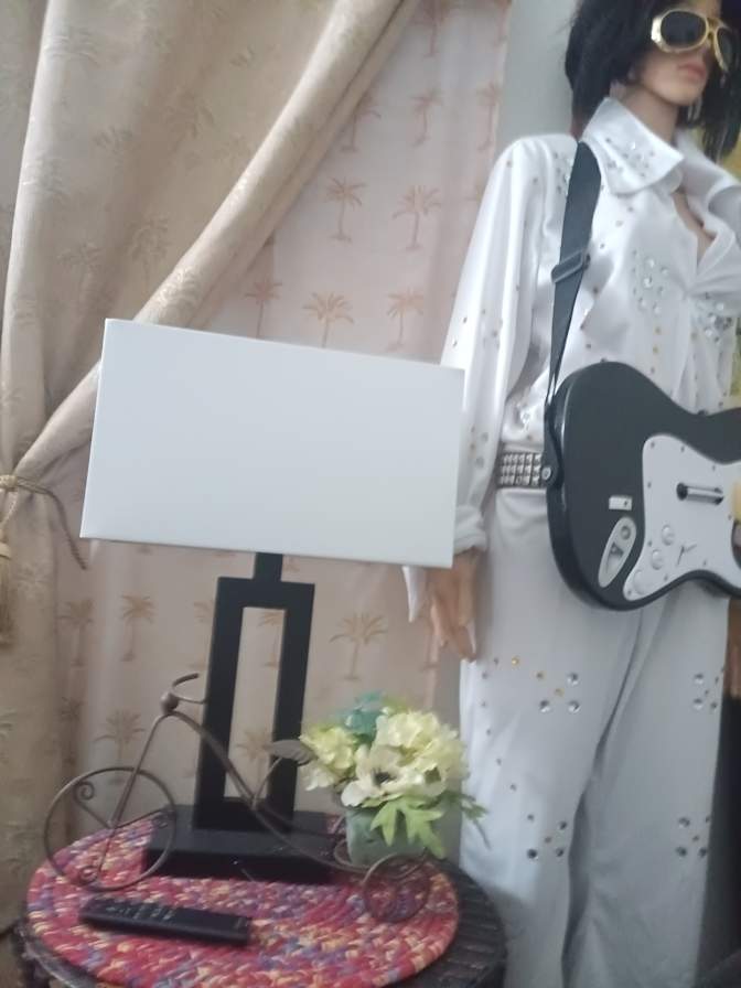 mark's room
