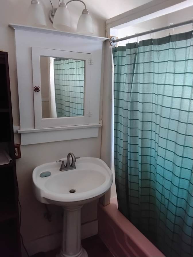 Dale's room