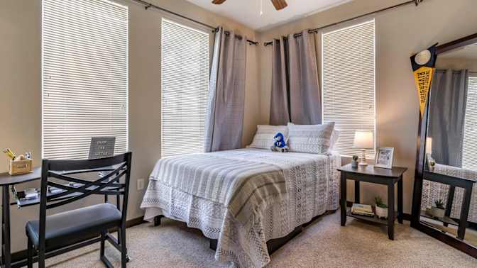 Donavon's room